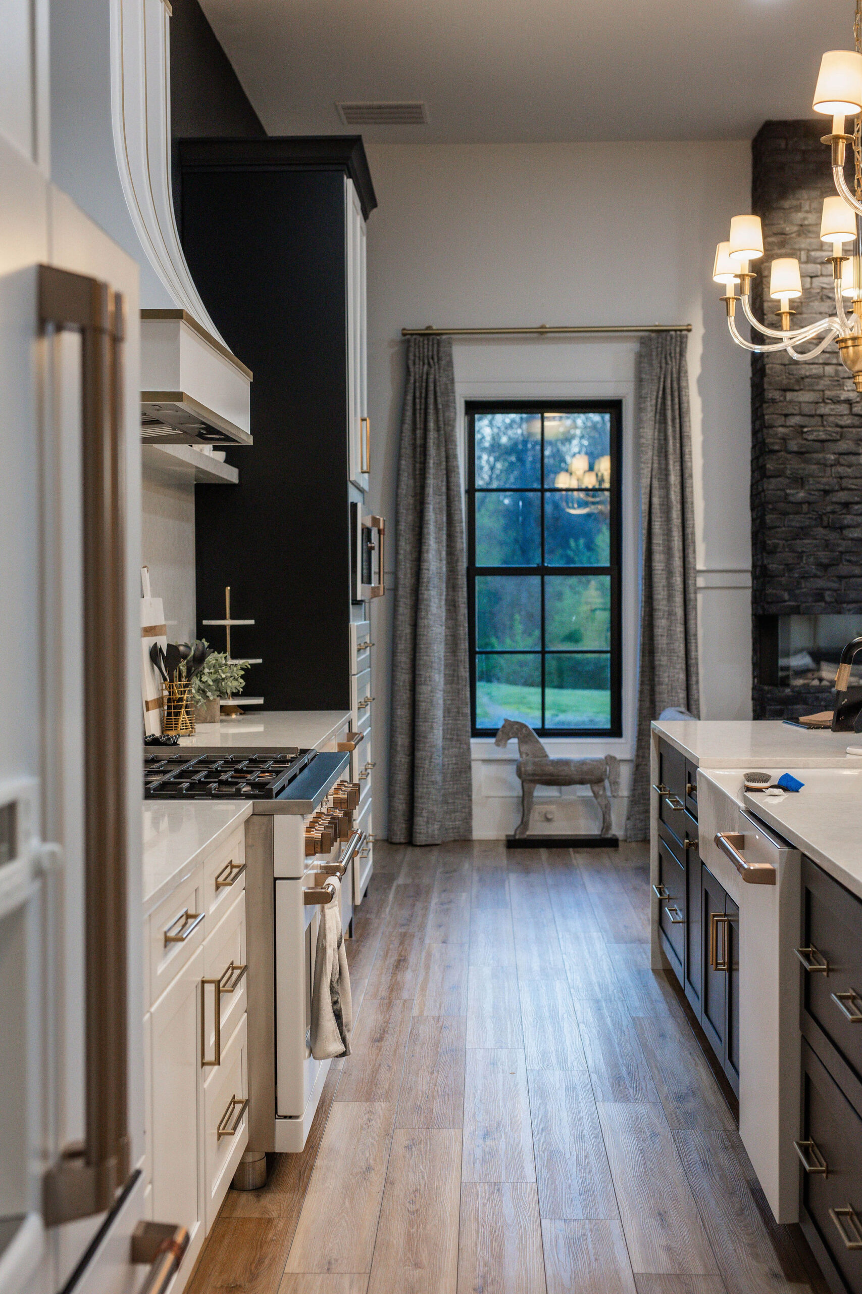 Historic Home Restoration Company 998A7047 scaled